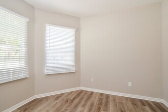 9924 Autumn Creek Ln, Unit B-101 in Orlando, FL - Building Photo - Building Photo