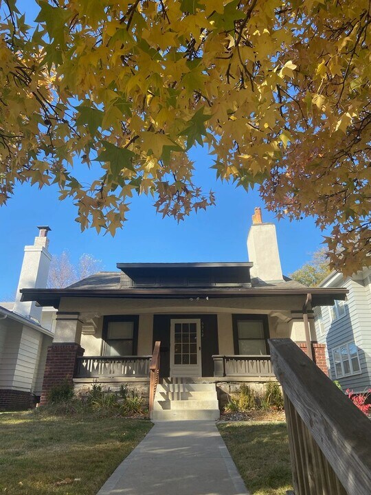 5312 Harrison St in Kansas City, MO - Building Photo