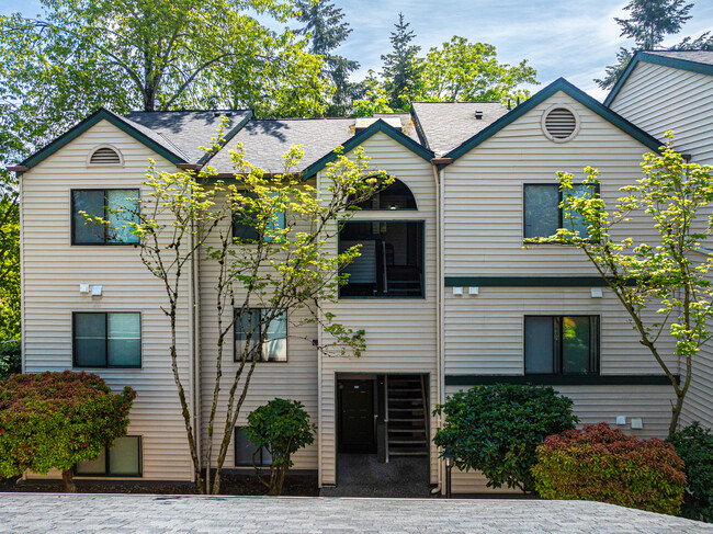 The Madronas in Seatac, WA - Foto de edificio - Building Photo