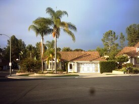 2696 Magellan Ln in Vista, CA - Building Photo
