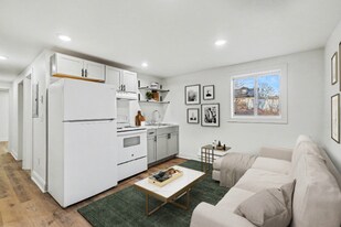 3337 Reading Rd in Cincinnati, OH - Building Photo