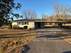 925 Rabon Rd in Aynor, SC - Foto de edificio - Building Photo