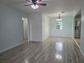 209 Franlee St in La Marque, TX - Building Photo - Building Photo