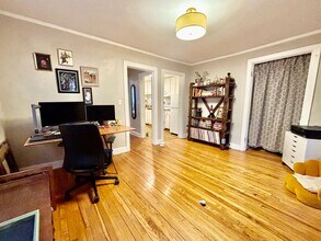 5106 Baltimore Ave in Kansas City, MO - Building Photo - Building Photo