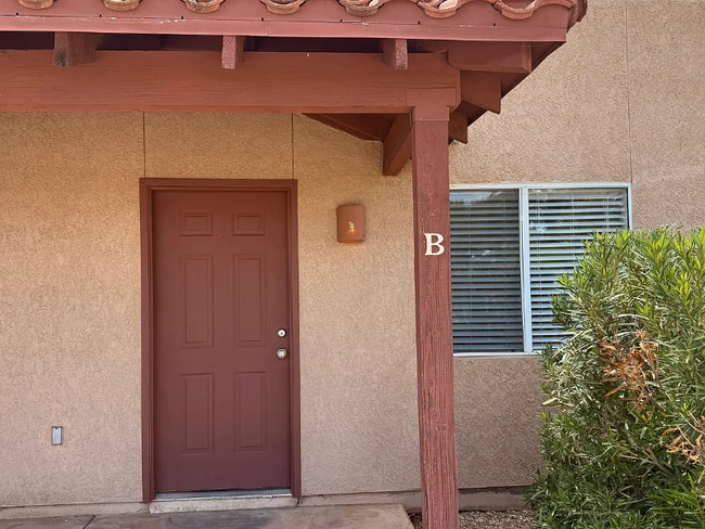 4196 Calle Ladero