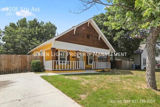 3208 5th Ave in Fort Worth, TX - Building Photo - Building Photo