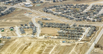 Lennar at Barefoot Lakes Apartamentos