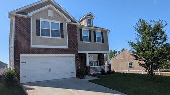 3599 Village Springs Dr in High Point, NC - Building Photo
