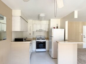 12 S Van Dorn St in Alexandria, VA - Foto de edificio - Building Photo