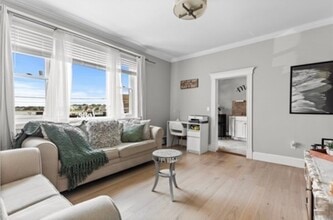 600 Shirley St, Unit 1 in Winthrop, MA - Building Photo - Building Photo