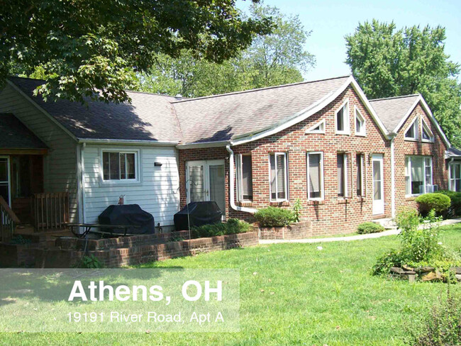 19191 River Rd, Unit A in Athens, OH - Building Photo - Building Photo