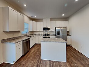 5029 Twin River Dr in Denver, NC - Building Photo - Building Photo