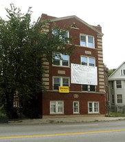 5826-5828 N Ridge Ave Apartments