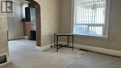 116 Adelaide St N in London, ON - Building Photo - Building Photo