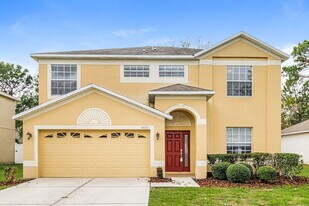 4023 Braemere Dr in Spring Hill, FL - Building Photo