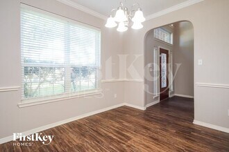 4702 Mohave Cir in Baytown, TX - Foto de edificio - Building Photo