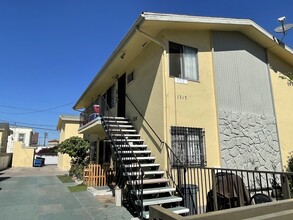 1717 S Bonnie Brae St in Los Angeles, CA - Building Photo - Building Photo