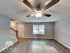 4029 Utica St in Smyrna, TN - Foto de edificio - Building Photo