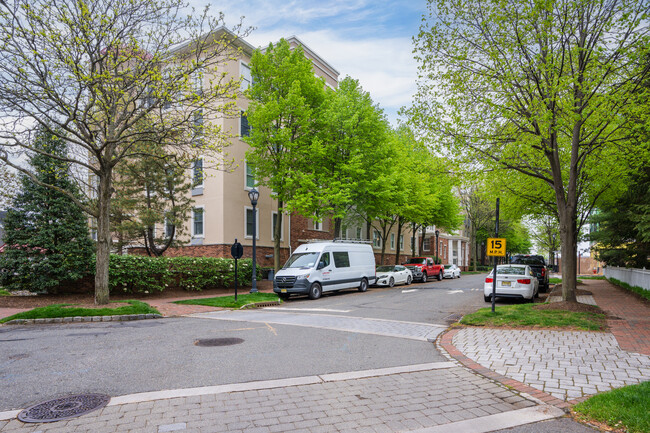 1 Independence Way in Jersey City, NJ - Building Photo - Building Photo