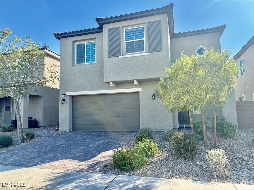 8356 Brimson St in Las Vegas, NV - Building Photo