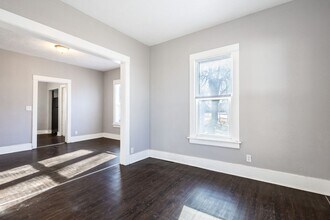 4411 Commercial Ave in Omaha, NE - Building Photo - Building Photo