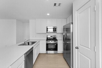 3038 Mallorca Dr in Conroe, TX - Building Photo - Building Photo