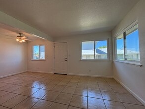 3615 Sapphire Dr, Unit 3 in Auburn, CA - Foto de edificio - Building Photo