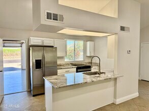 1213 E Tonto Ln in Phoenix, AZ - Building Photo - Building Photo