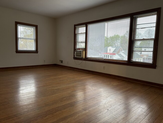 property at 3124 E Carpenter St