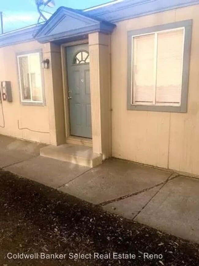 property at 321 E Taylor St