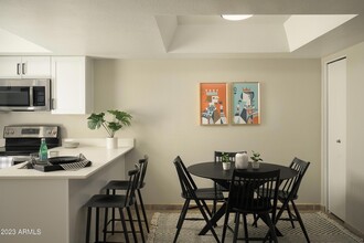 8550 E McDowell Rd, Unit 1 in Scottsdale, AZ - Foto de edificio - Building Photo