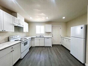 713 N 6th Ave in Yakima, WA - Building Photo - Building Photo