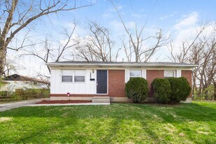 1880 Queensrowe Pl in Columbus, OH - Building Photo