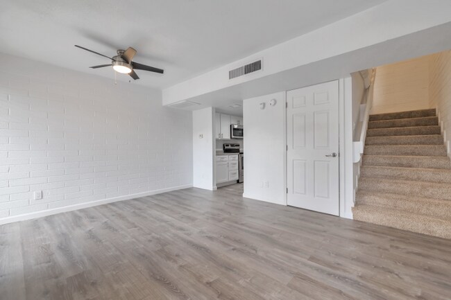 1815 W Tuckey Ln in Phoenix, AZ - Building Photo - Building Photo