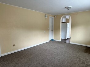 514 E Woodin Ave in Chelan, WA - Building Photo - Building Photo