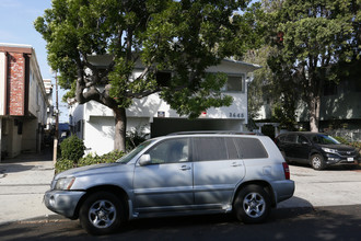 3645 Vinton Ave in Los Angeles, CA - Building Photo - Building Photo