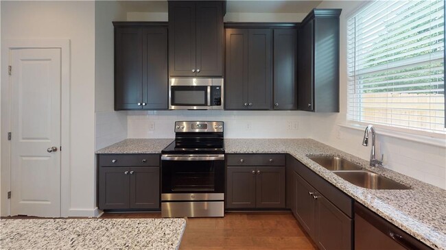 property at 1966 Dillon Dr