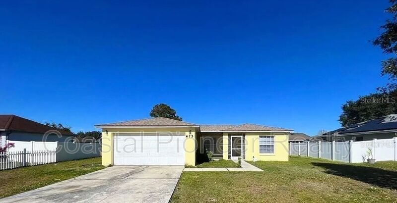 615 Royalty Ct in Kissimmee, FL - Building Photo