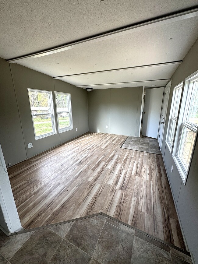 233 Jolly Roger Dr in Lexington, NC - Building Photo - Building Photo