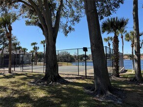 914 Lake Destiny Rd in Altamonte Springs, FL - Building Photo - Building Photo