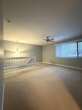 824 Dighton Ln in Schaumburg, IL - Building Photo - Building Photo