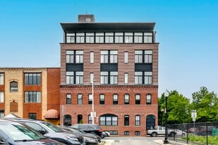 70 Northampton St, Unit 404 in Boston, MA - Building Photo
