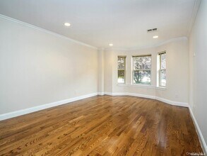28 A Dunes Ln in Sands Point, NY - Building Photo - Building Photo