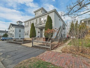 56 Brook St in Manchester, NH - Building Photo - Building Photo