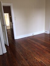220 Buckingham Pl in Philadelphia, PA - Building Photo - Building Photo