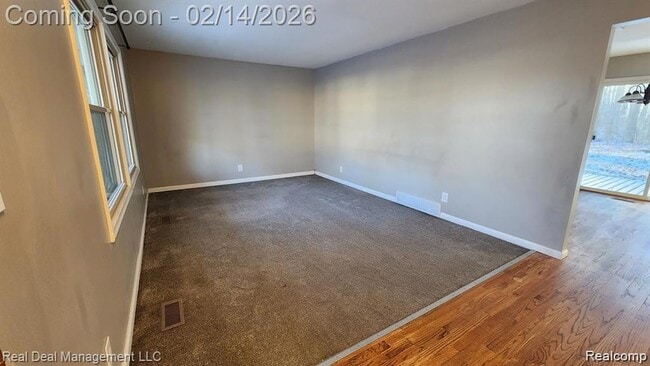 5352 Olde Saybrooke Rd in Grand Blanc, MI - Foto de edificio - Building Photo