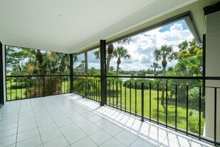 13321 Polo Club Rd in Wellington, FL - Building Photo