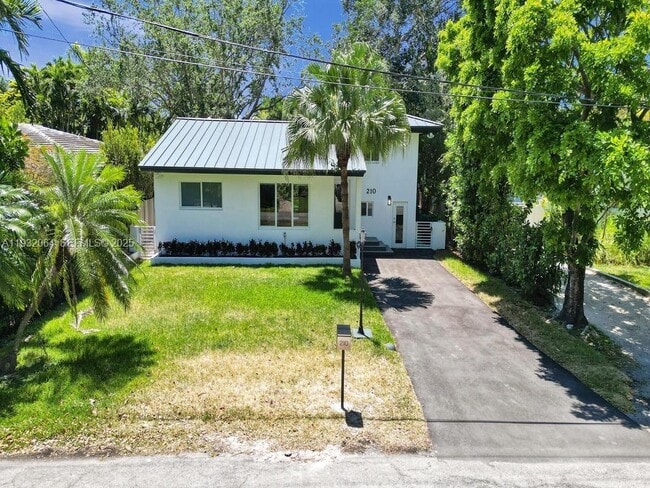 210 NE 85th St in El Portal, FL - Building Photo - Building Photo