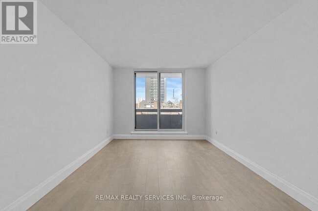 223 Jackson St W in Hamilton, ON - Building Photo - Building Photo