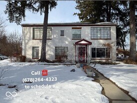 2101 Wheeling Ave in Muncie, IN - Building Photo